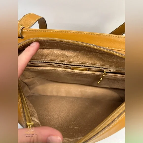 Vintage Gucci crossbody